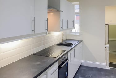 6 bed house, Harrison Place, Sandyford, Newcastle, NE21DE - Image 2